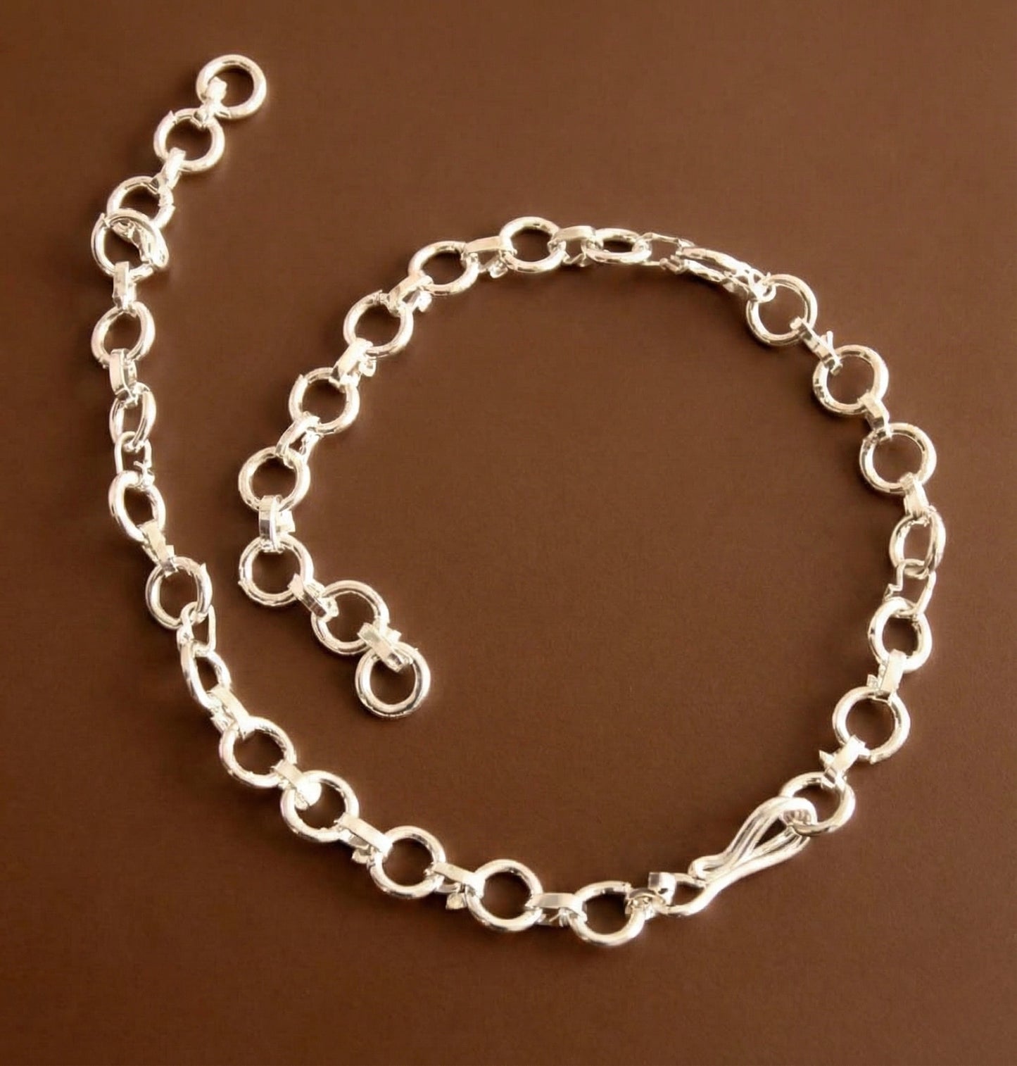 Silver tone back chain Dj-32740