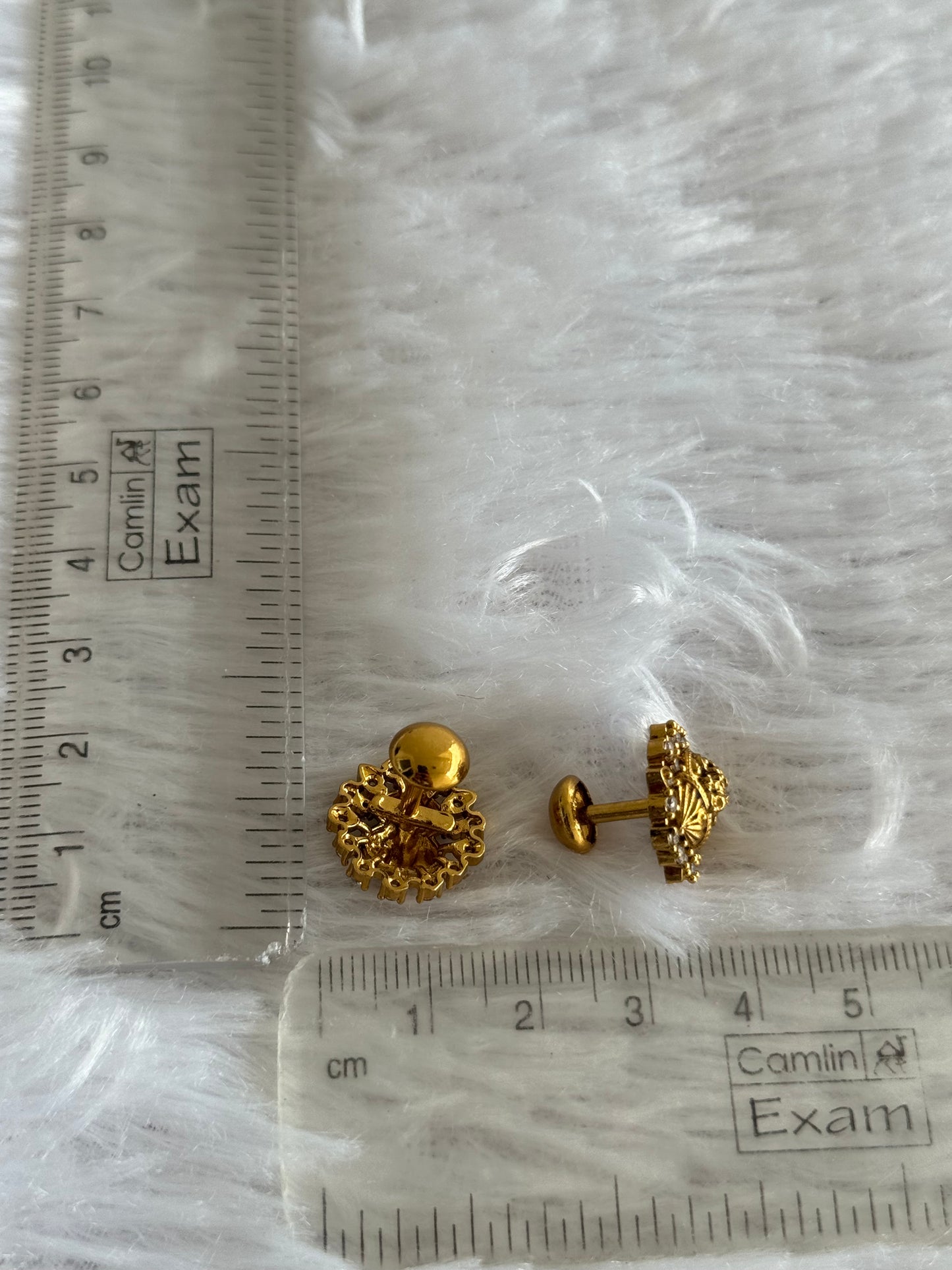 Matte finish white lakshmi round stud/earrings dj-51582