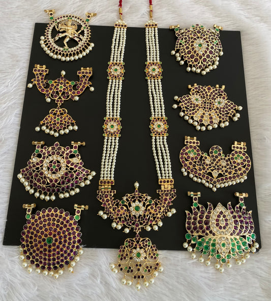 Gold tone precious kemp-green-white pearl haar with 9 interchangeable pendants dj-53379