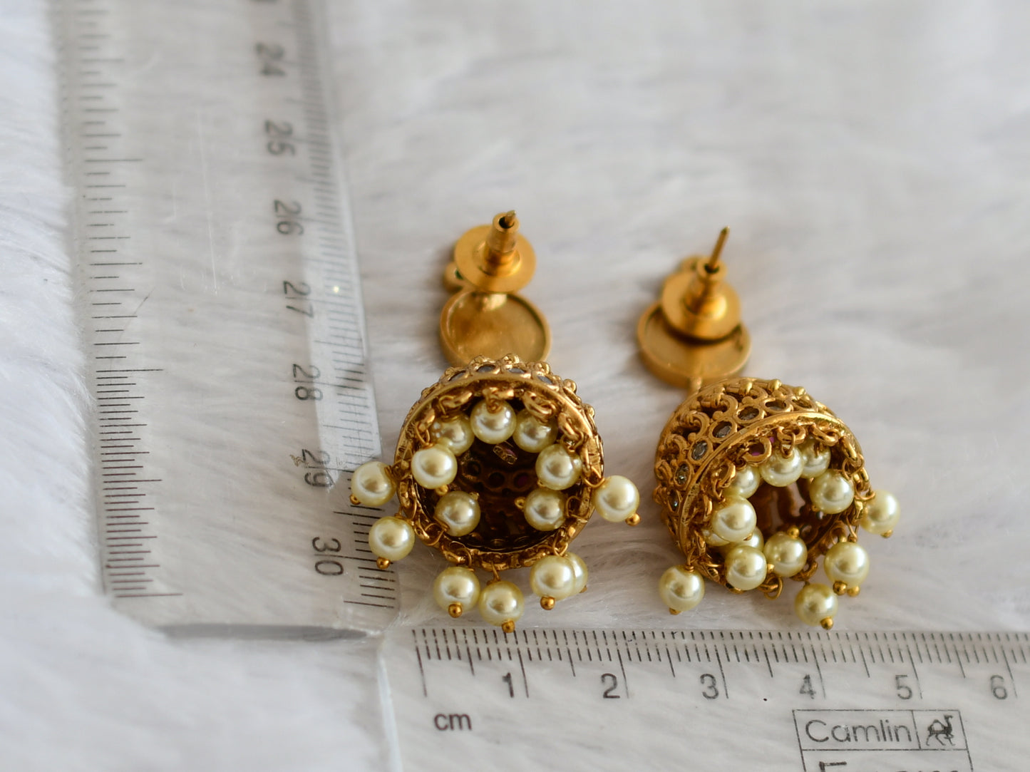 Matte finish ruby-green-white pearl bead peacock jhumkka dj-50600