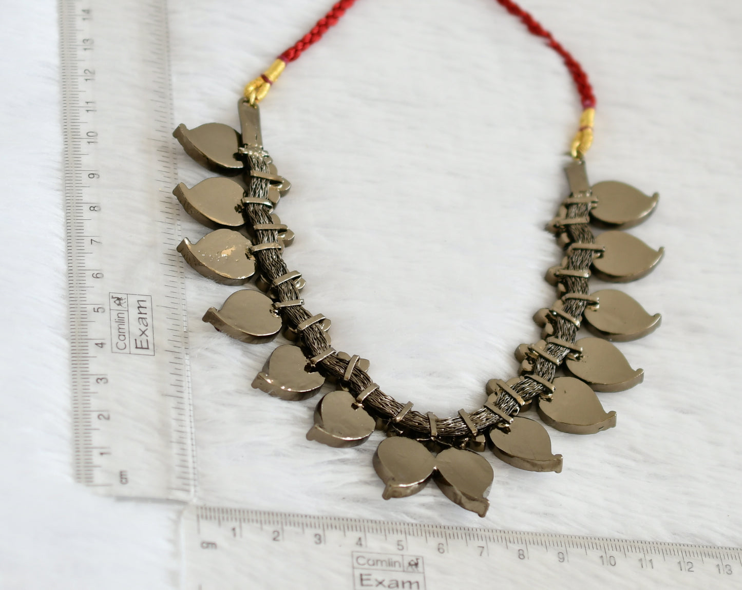 Black finish precious kemp-green-white pearl mango necklace dj-50632