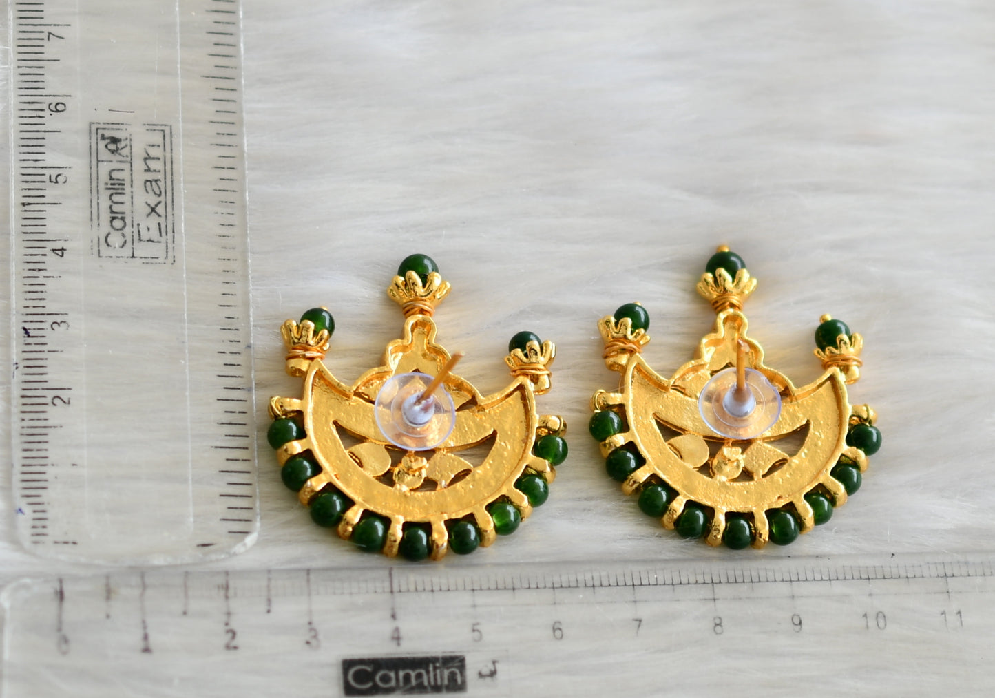Gold tone kemp-green beads moon earrings dj-42367