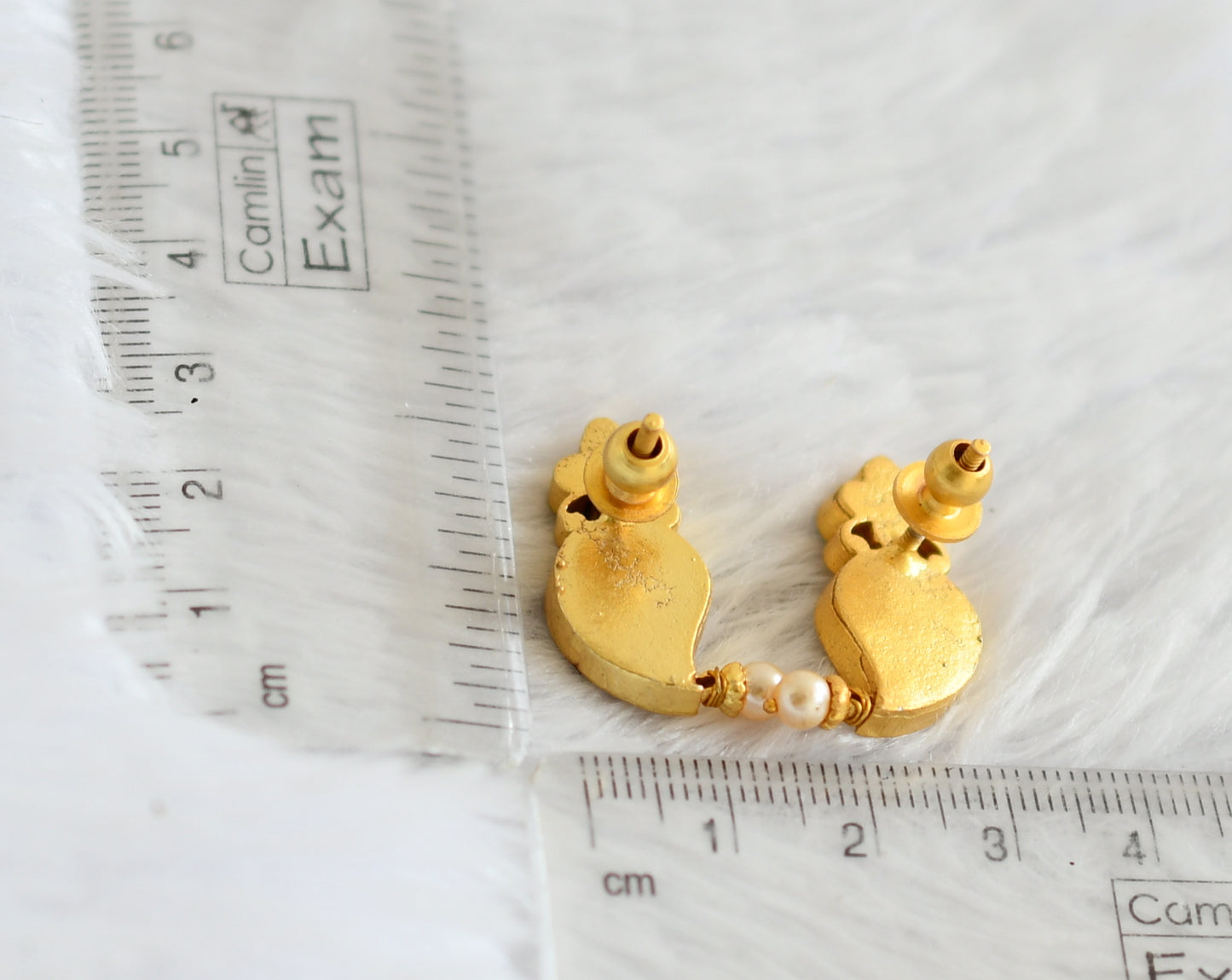 Gold tone pink-green-white kundan jadau mango stud/earrings dj-50645