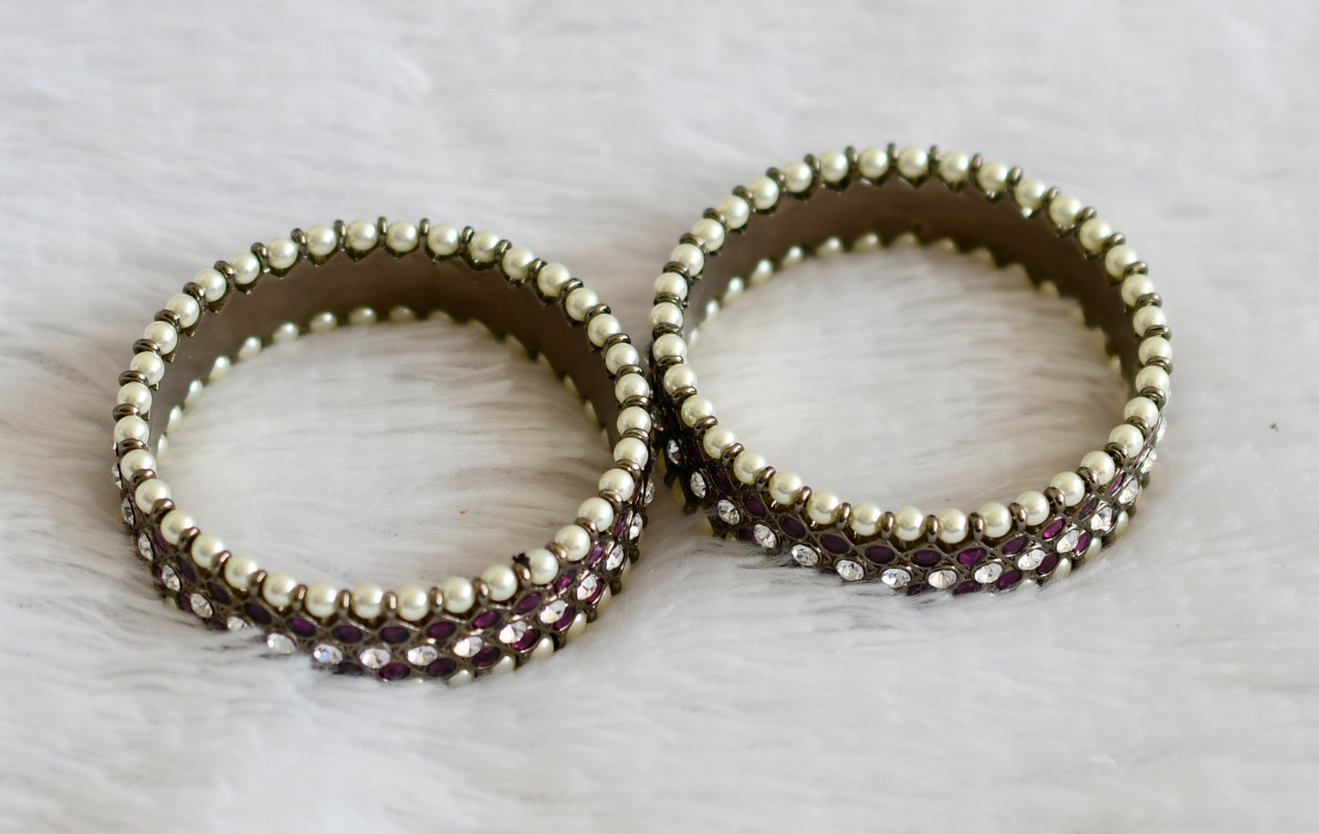 Black finish precious kemp-white pearl bangles(2.4) dj-50770