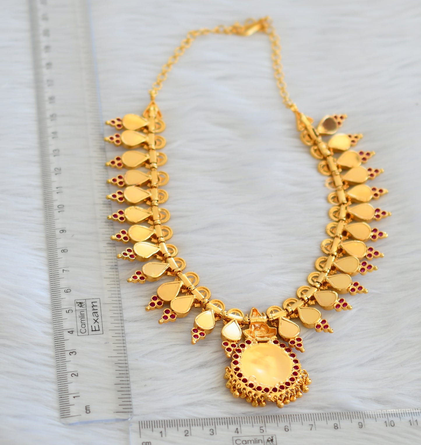 Gold tone ad pink-green ganesha kerala style necklace dj-45395
