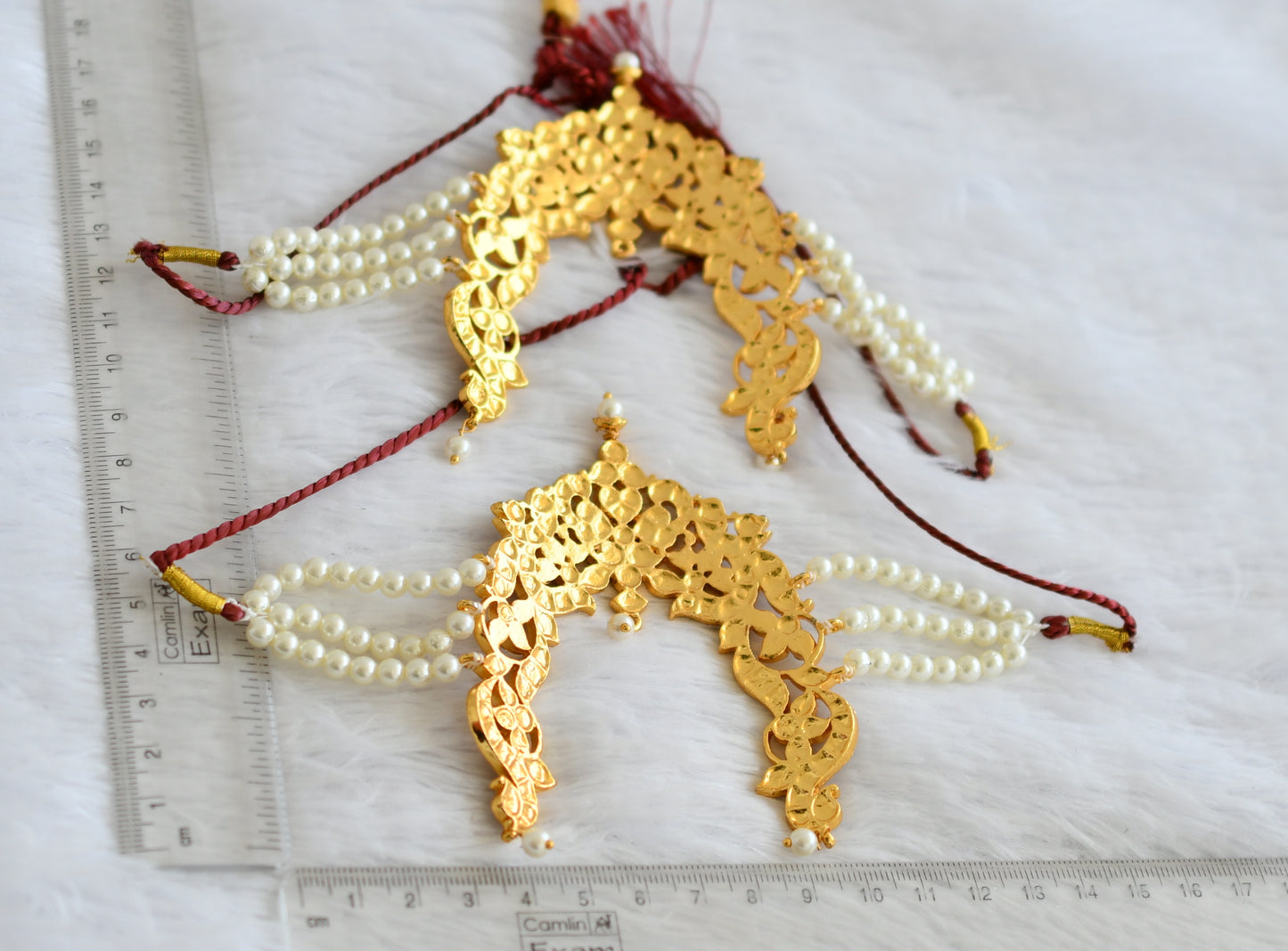 Gold tone kemp-green-white pearl peacock armlets dj-50809