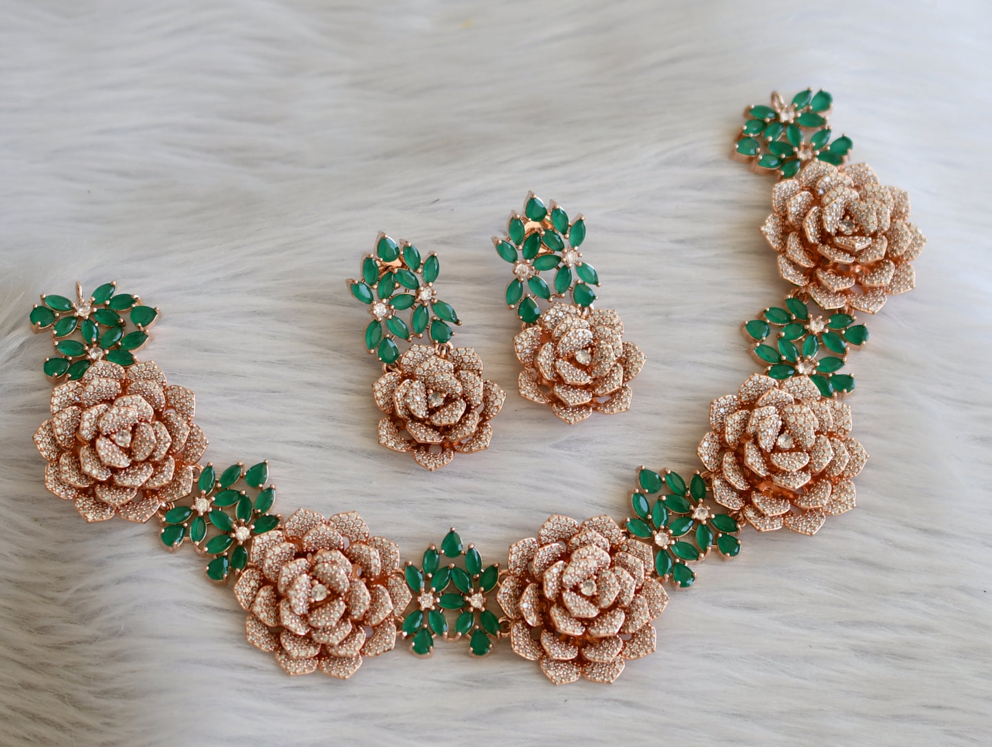 Rose gold tone emerald-white flower necklace set dj-45398