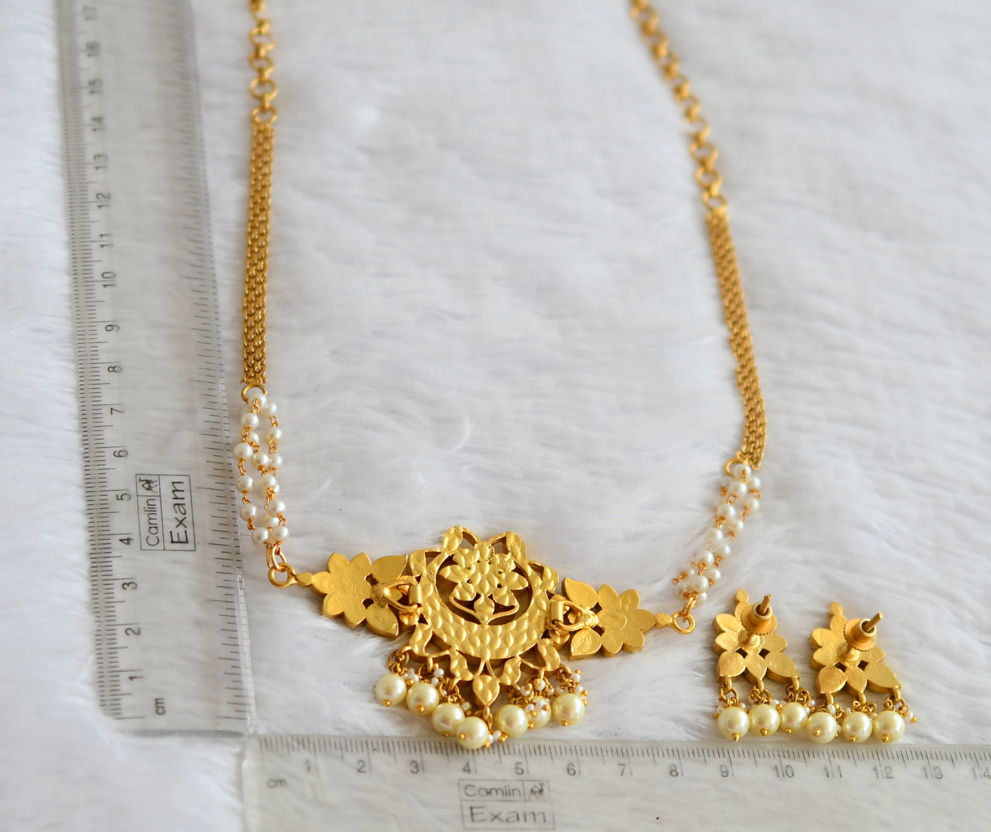 Matte finish pink-green-white kundan jadau pearl flower choker set dj-51010