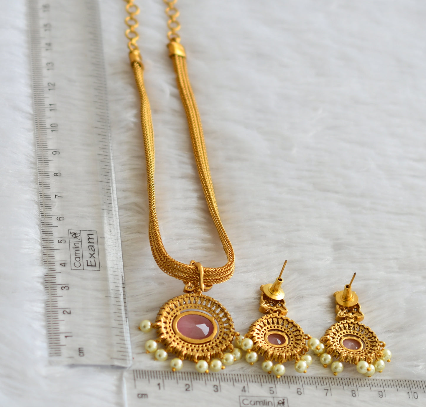 Matte finish baby pink-white pearl oval stone necklace set dj-47485