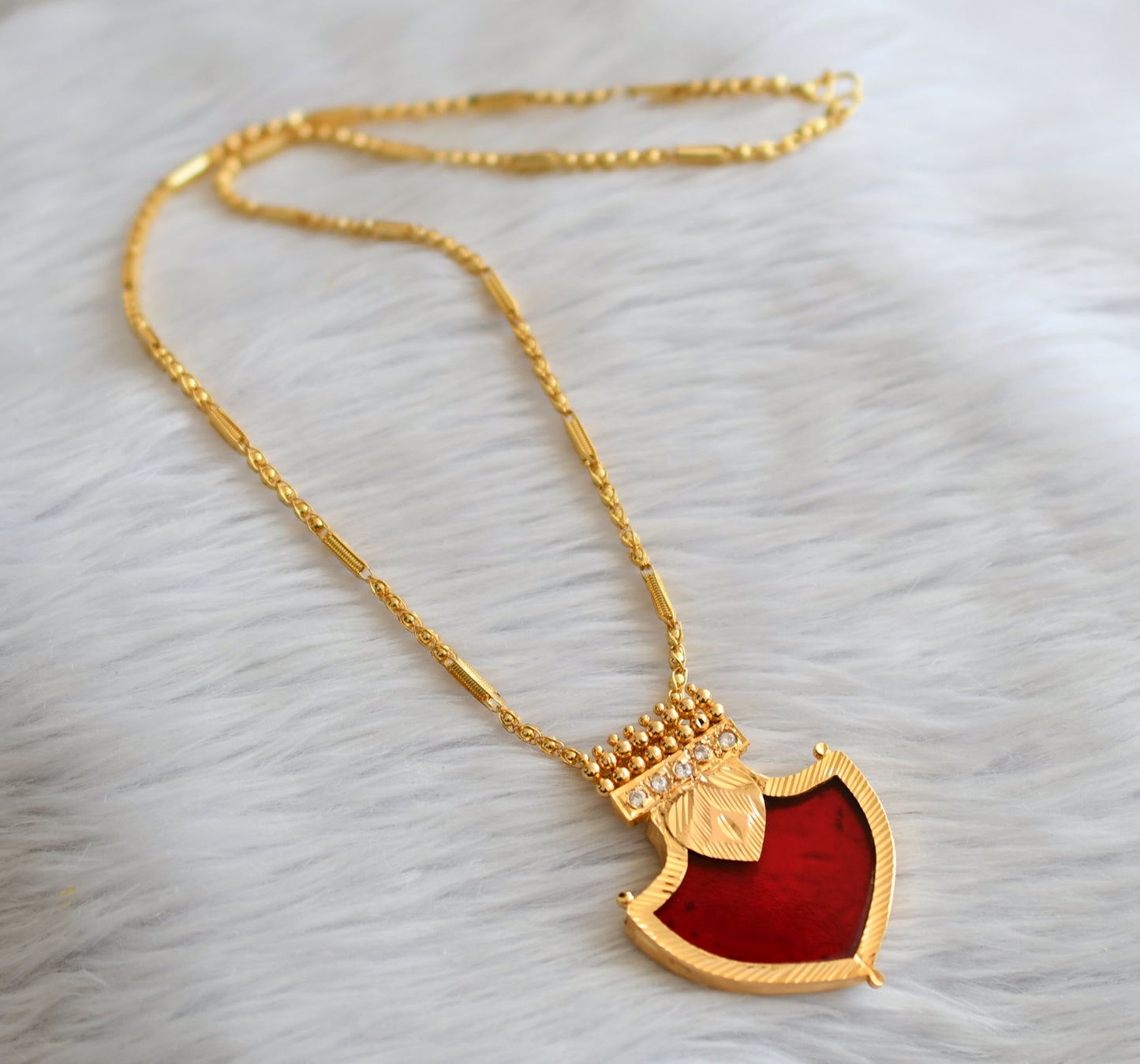 Gold tone kerala style 24 inches chain with red-white palakka pendant dj-45959