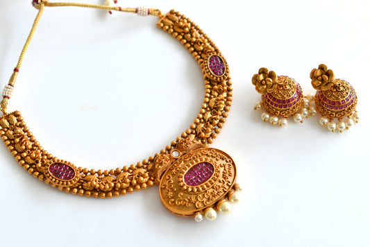Matte finish ruby-pearl mango necklace set -dj07787