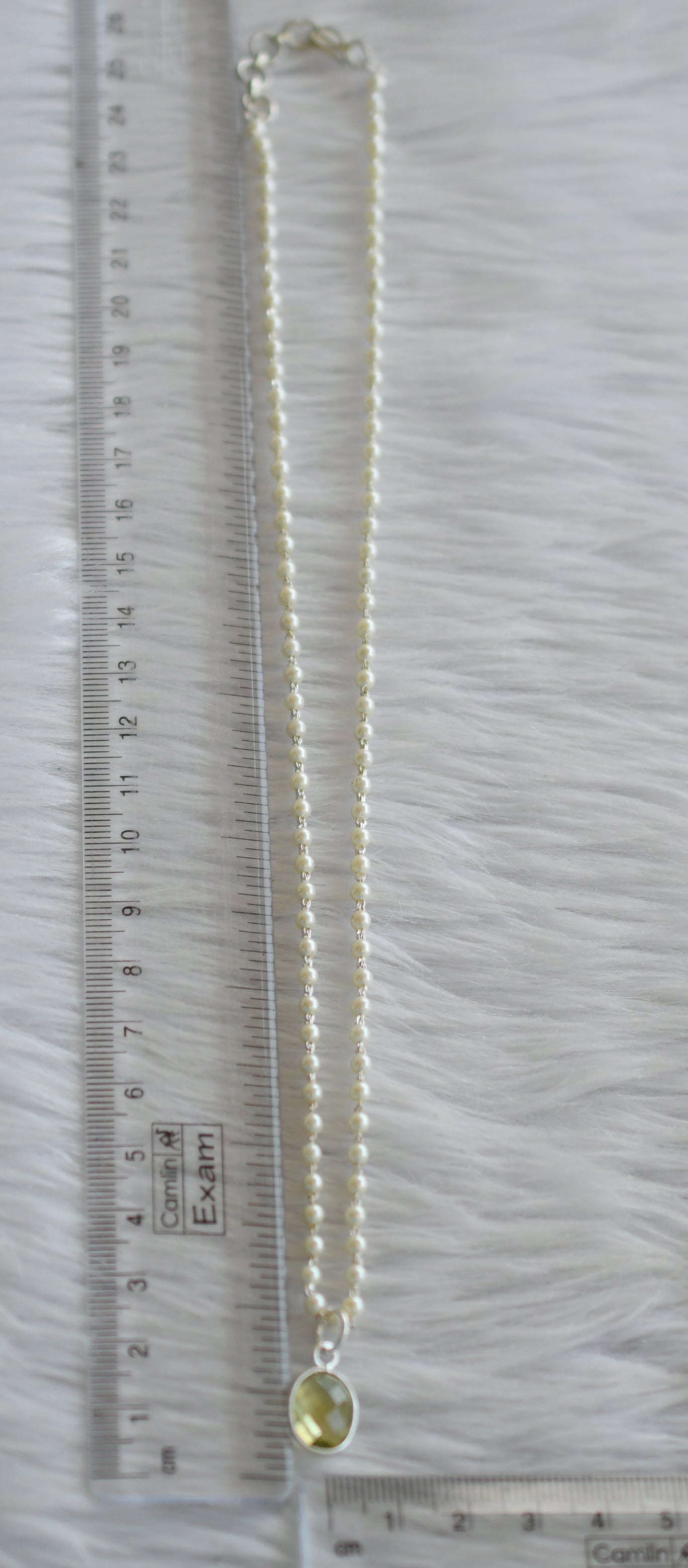 Silver tone 18 inches pearl chain with light yellow small pendant dj-44190
