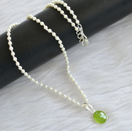 Silver tone 18 inches pearl chain with green small pendant dj-44193