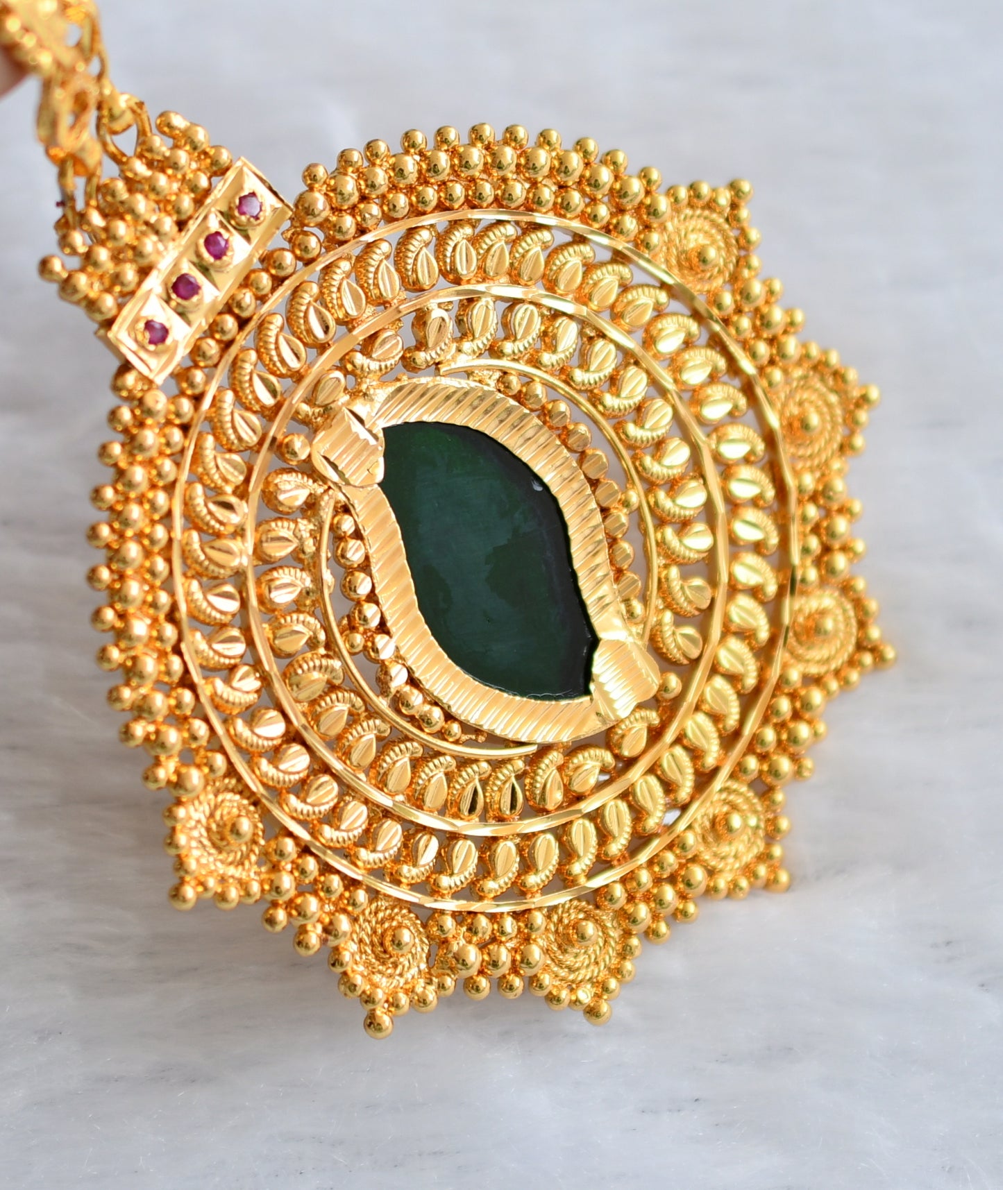Gold tone 24 inches chain with pink-green kerala style big pendant dj-46013