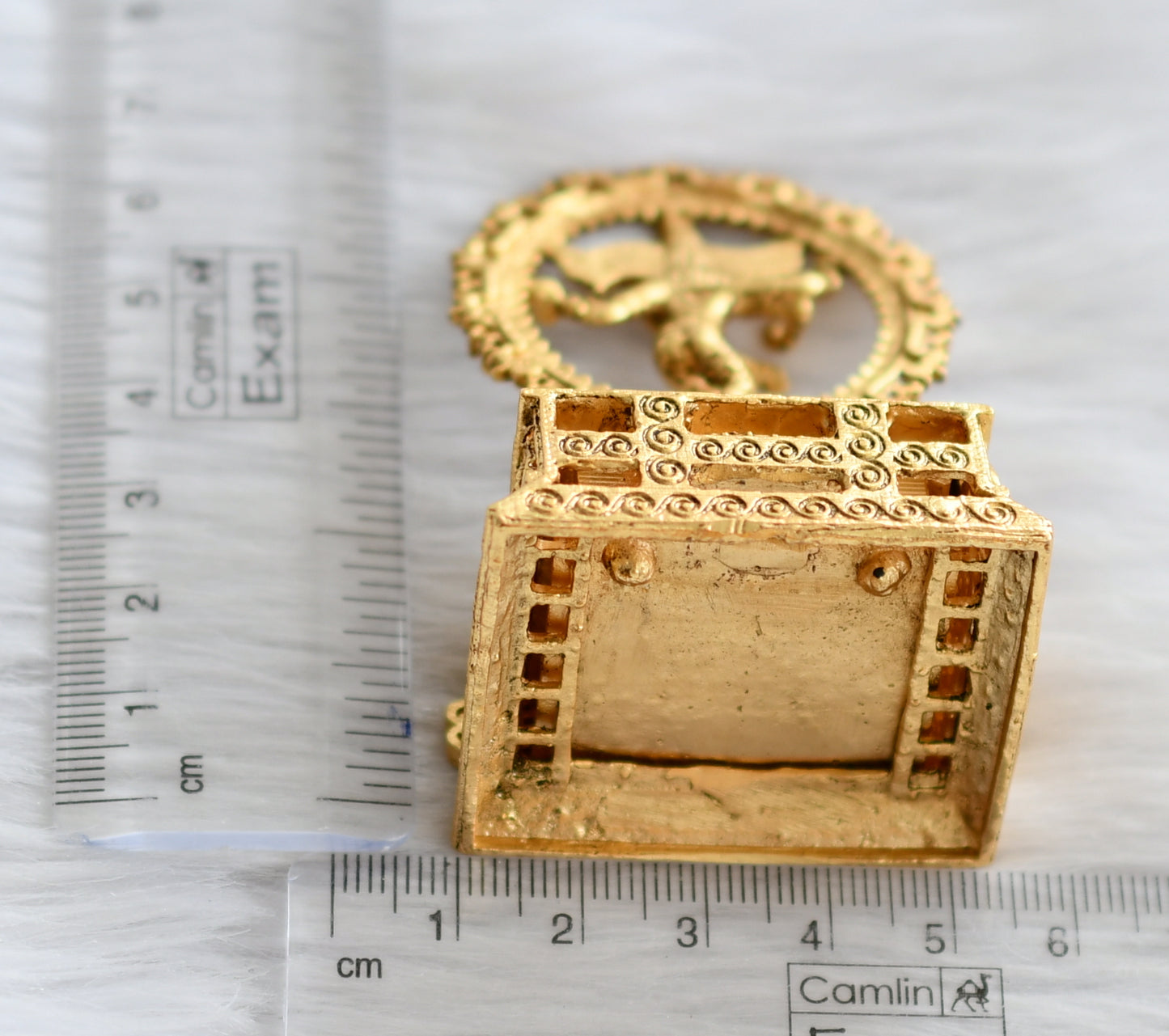 Antique gold tone kemp-green natarajar kumkum box dj-44261