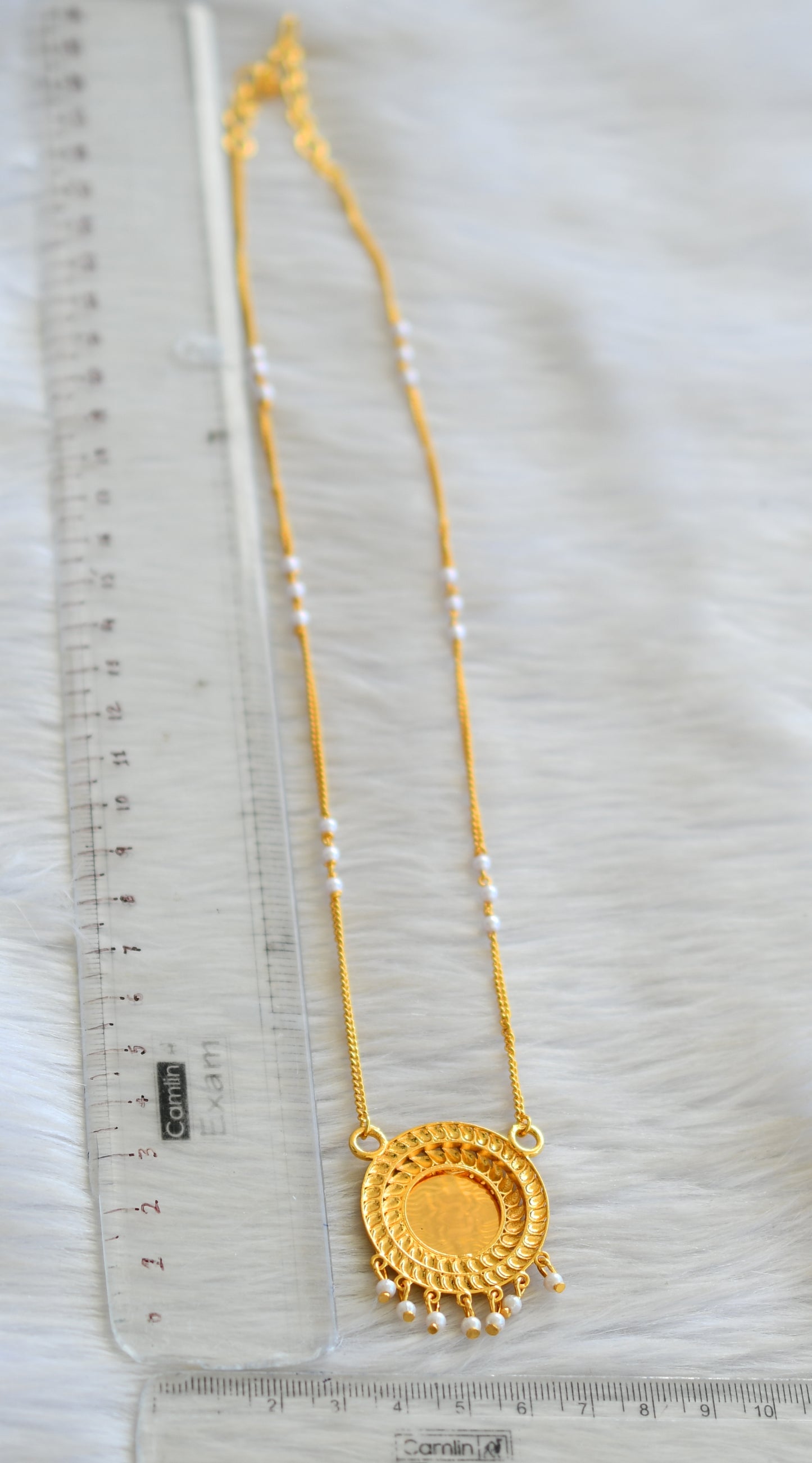 Gold tone pearl beads Lakshmi pendant with chain dj-41903