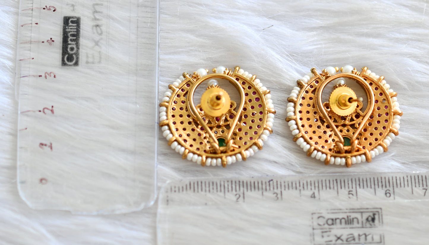 Matte finish kemp-green-pearl moon stud/earrings dj-42878