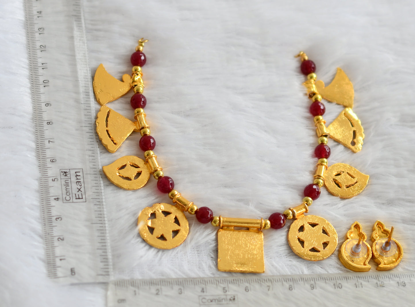 Gold tone ruby beaded blue stone saradu attigai necklace set dj-49734
