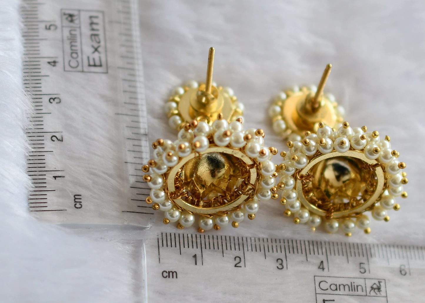 Gold tone precious kemp-green-pearl jhumkka dj-46273