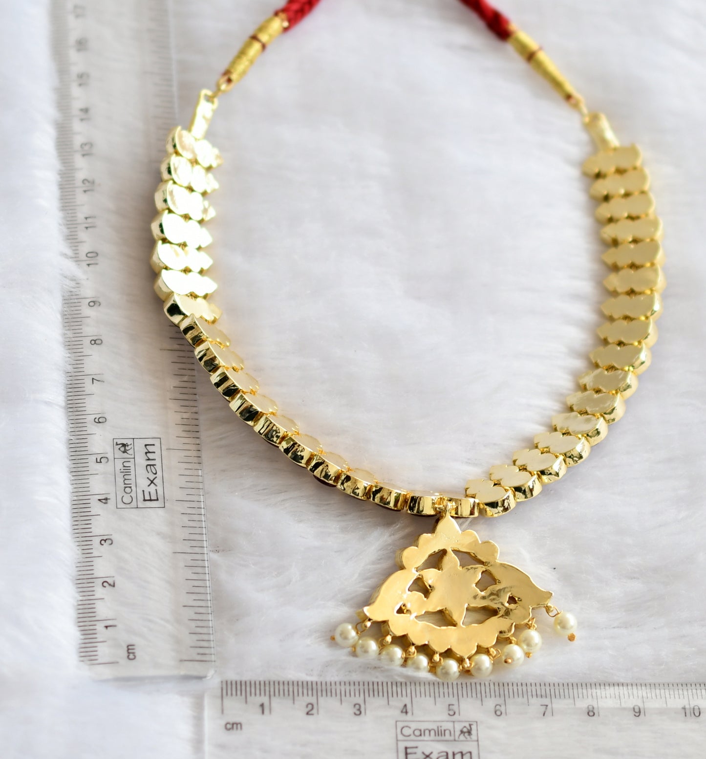 Gold tone semi precious kemp-green pearl mango necklace dj-46278