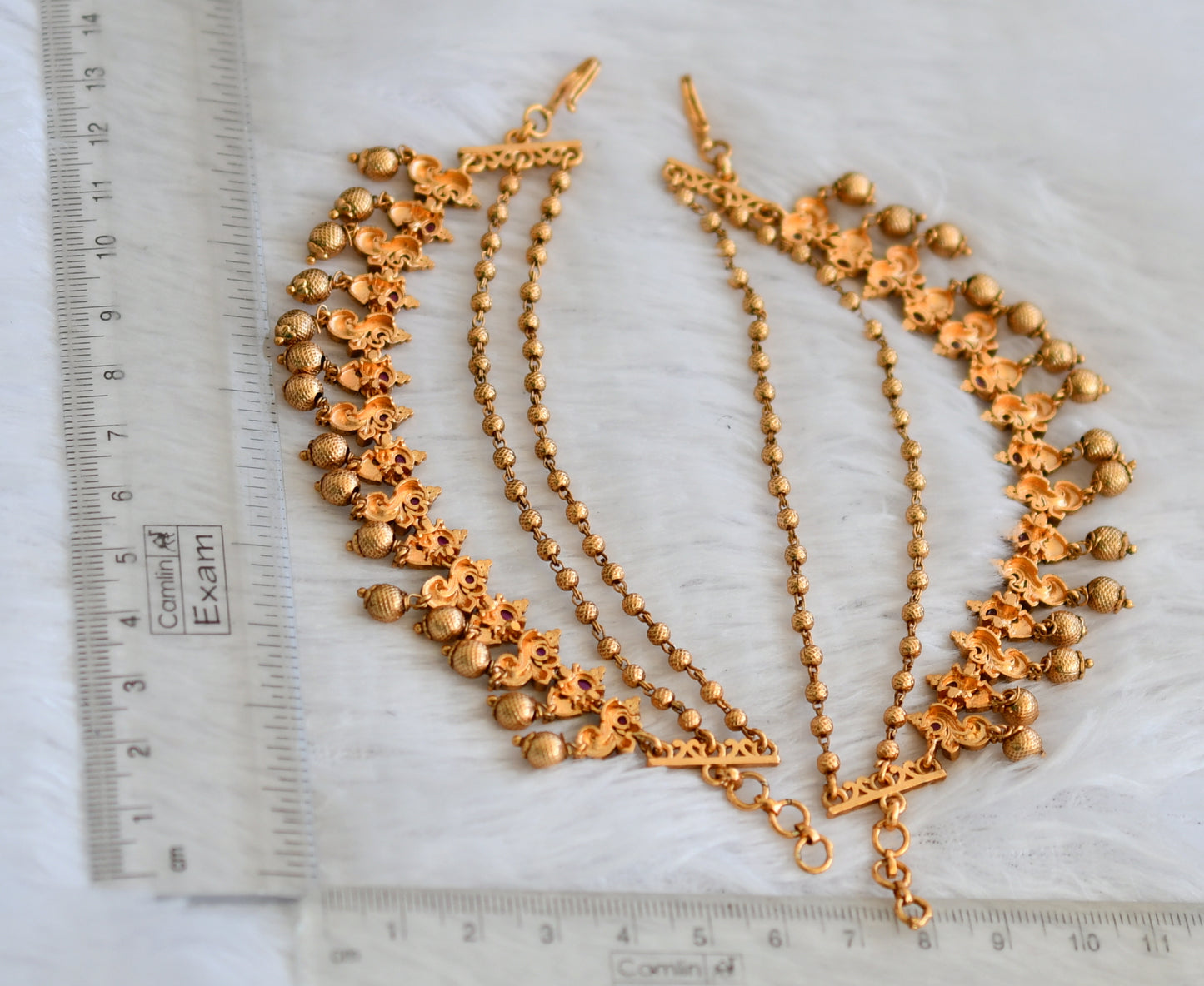 Matte finish kemp stone peacock layered ear side chain dj-49810
