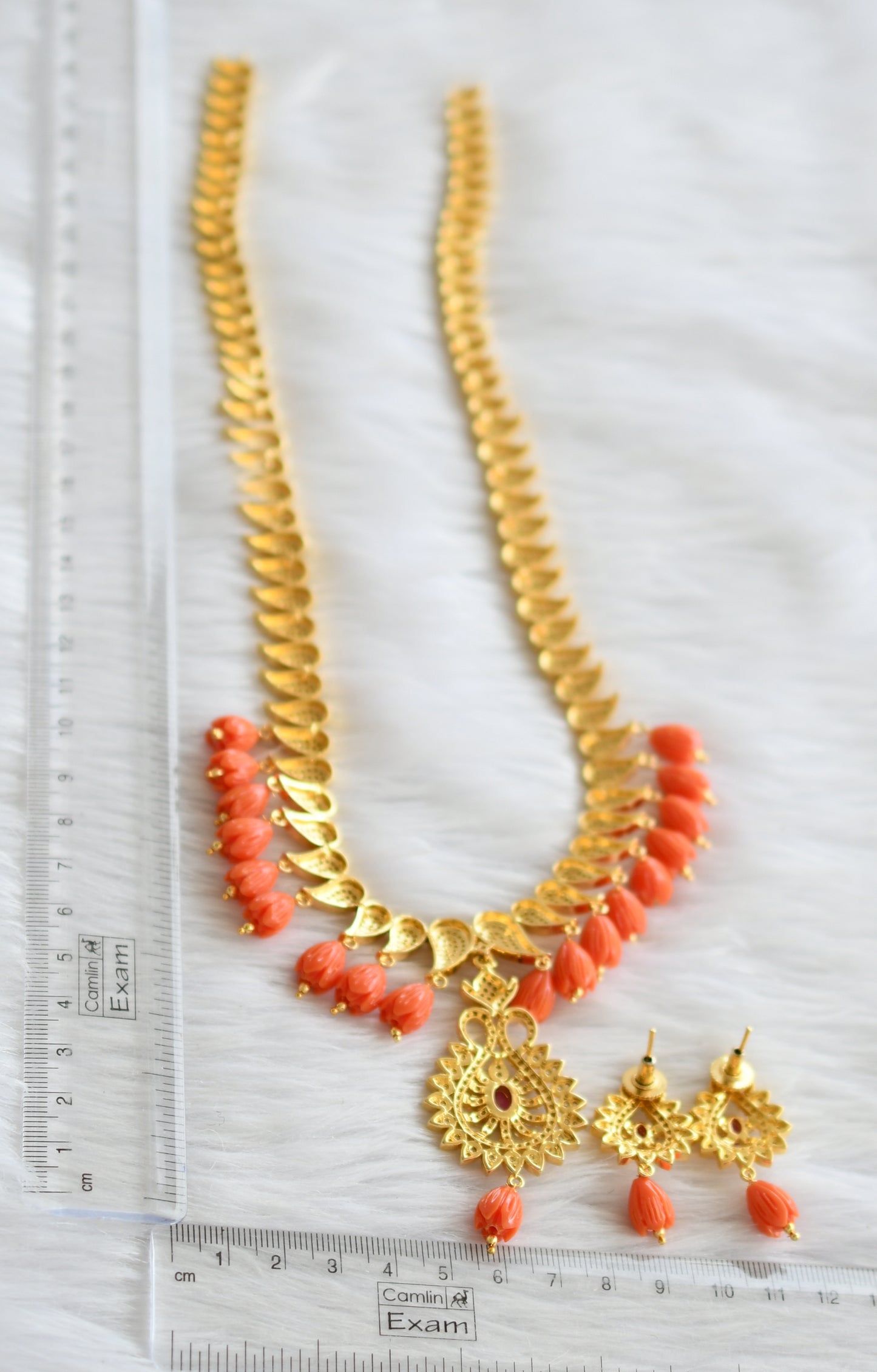 Gold tone cz ruby-white stone tulip beaded haar set dj-44474