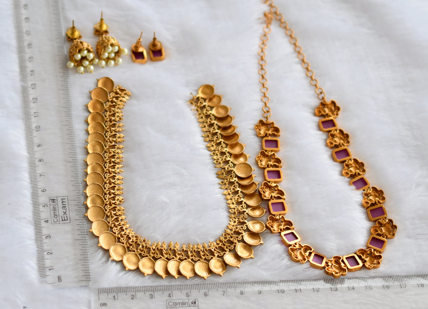 Matte finish ruby block stone swan coin necklace combo set dj-46405