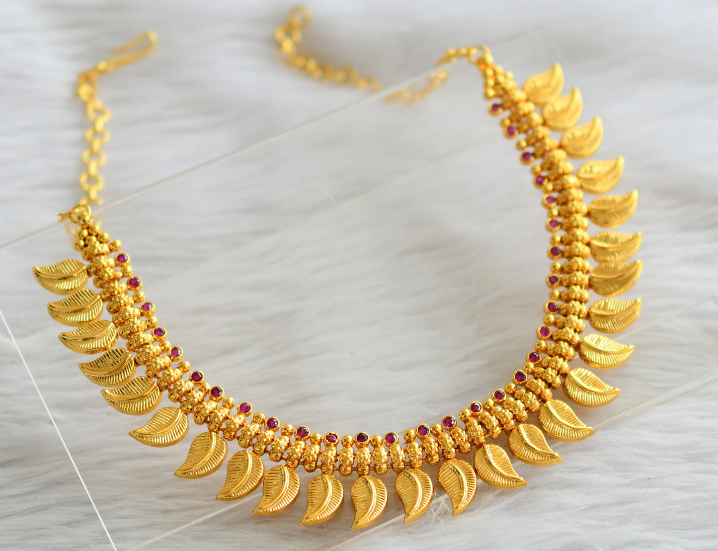 Gold tone pink stone kerala style mango leaf necklace dj-44598