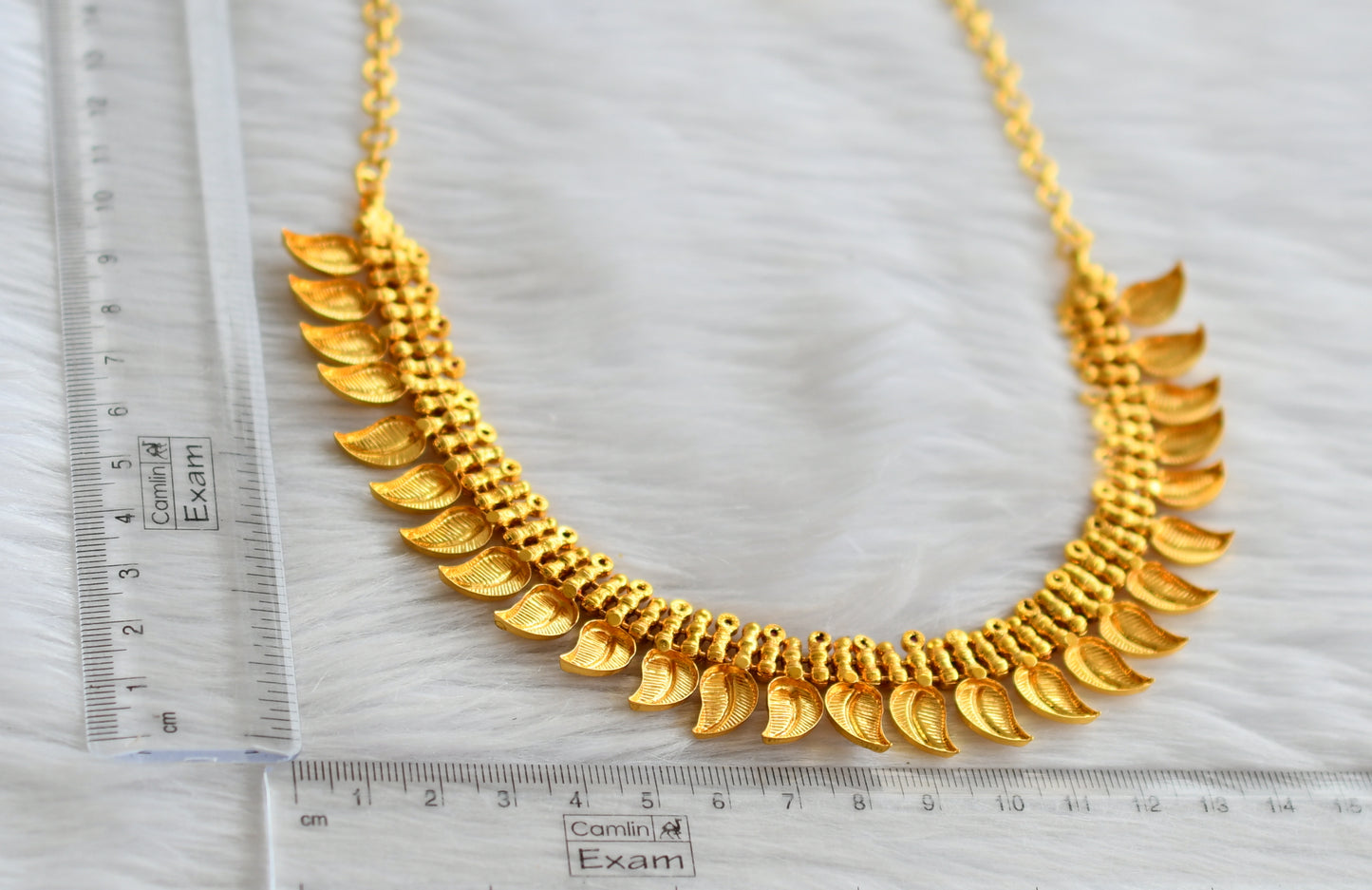 Gold tone pink stone kerala style mango leaf necklace dj-44598
