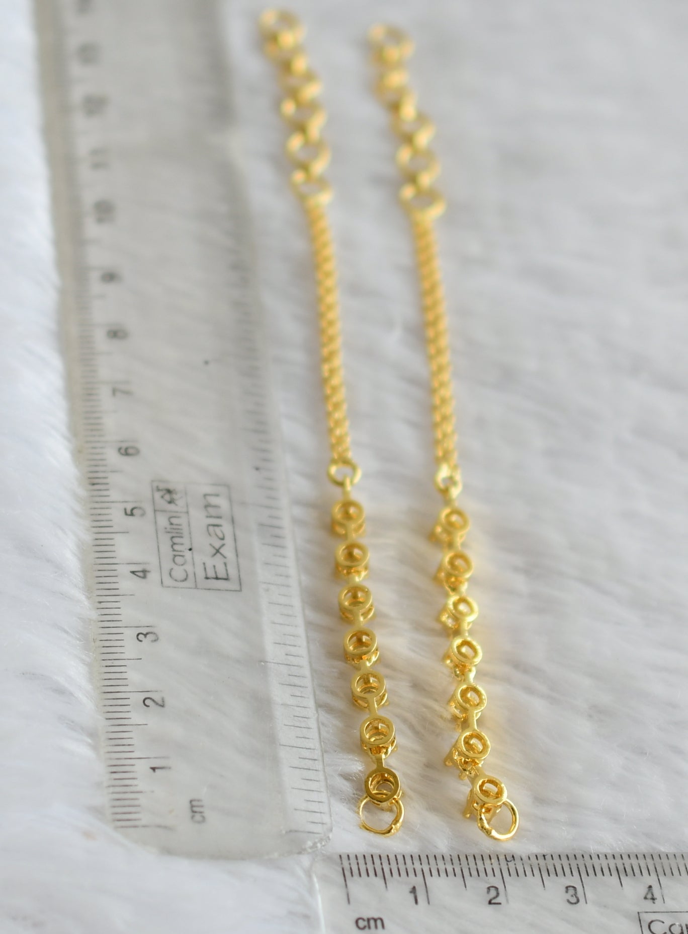 Gold tone cz white stone ear side chain dj-50010