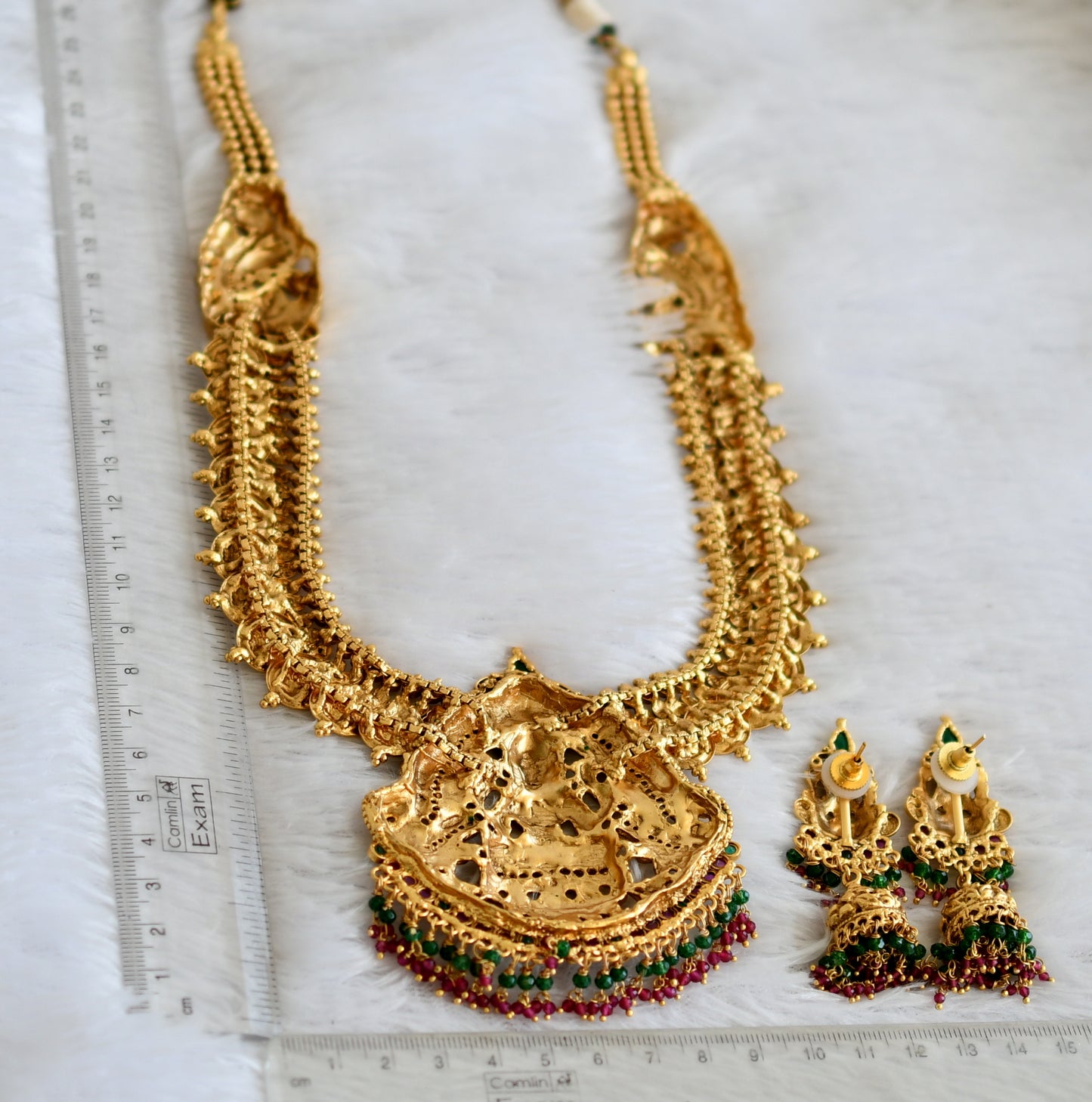 Matte finish ruby-green lakshmi peacock short haar set dj-50025