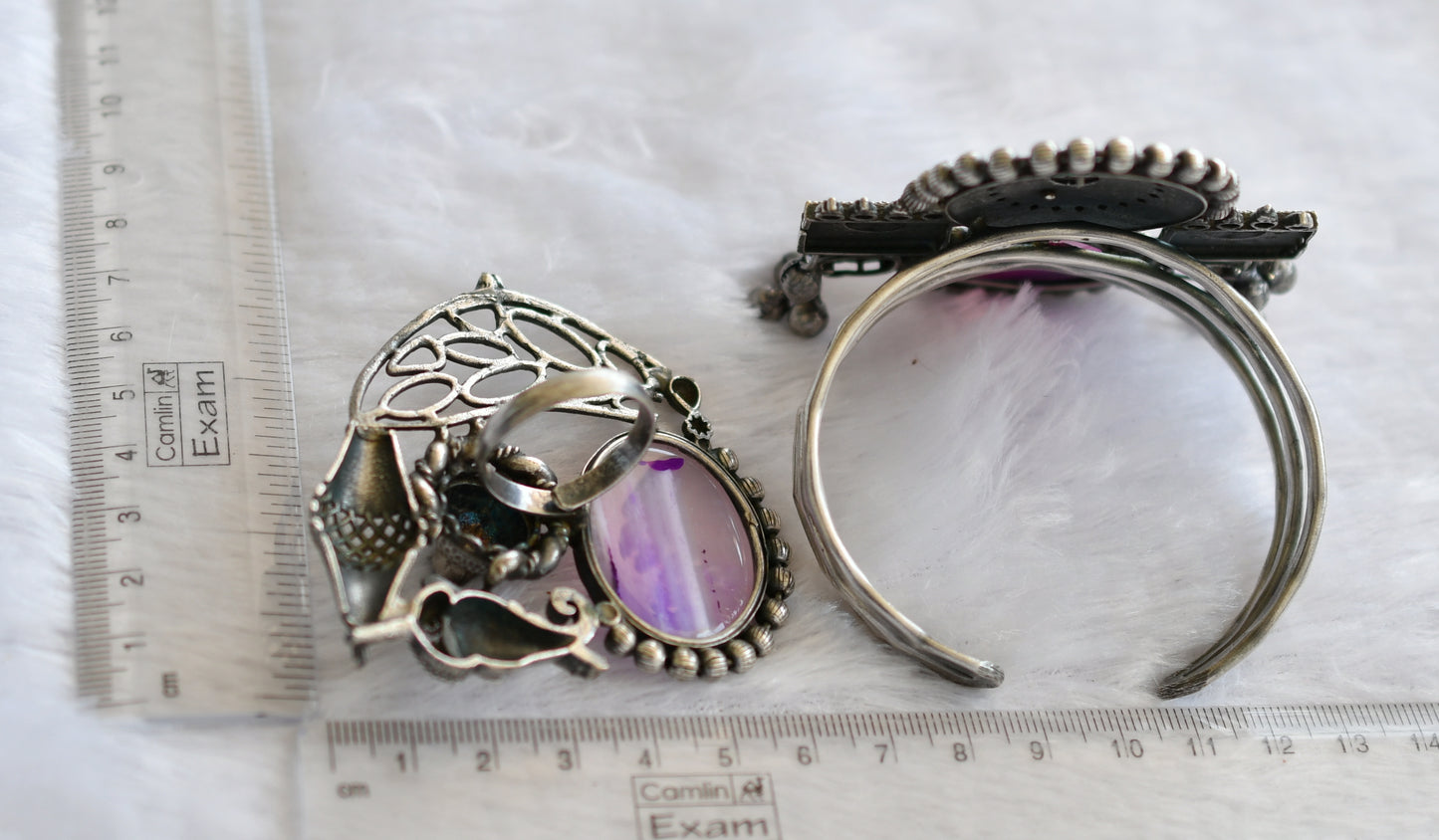 Silver tone pink-purple stone big bracelet with adjustable finger ring dj-46428