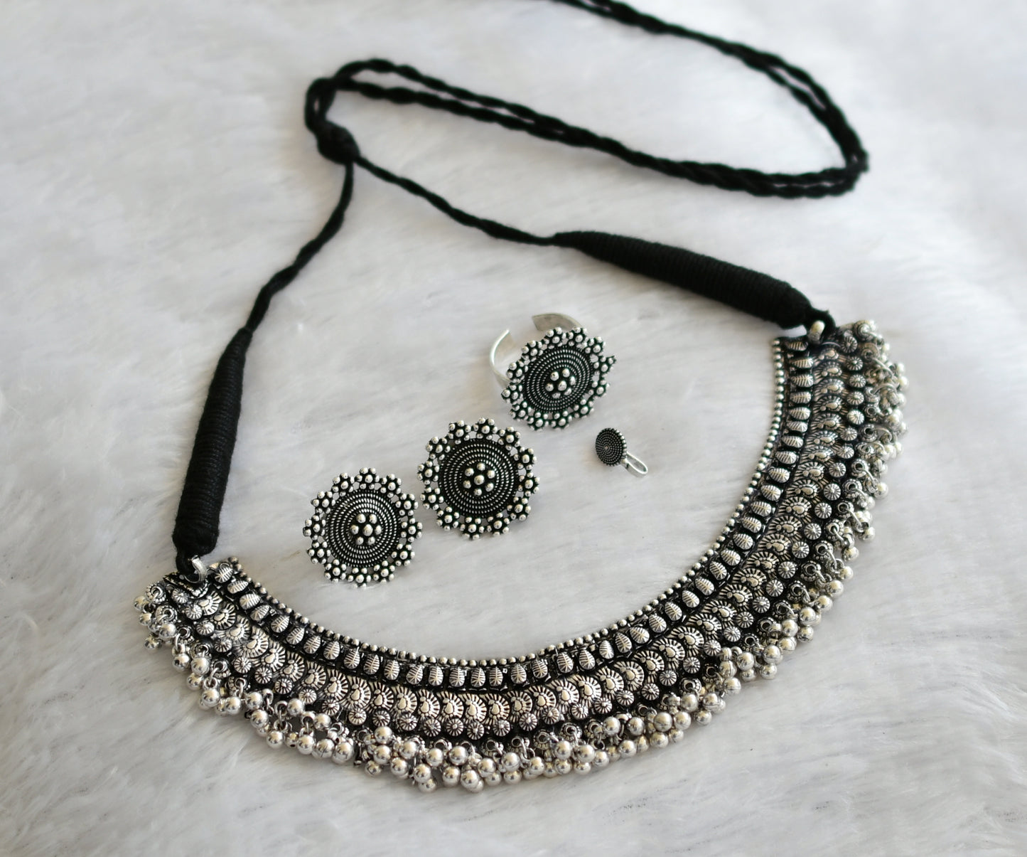 Silver tone black thread necklace combo set dj-46436