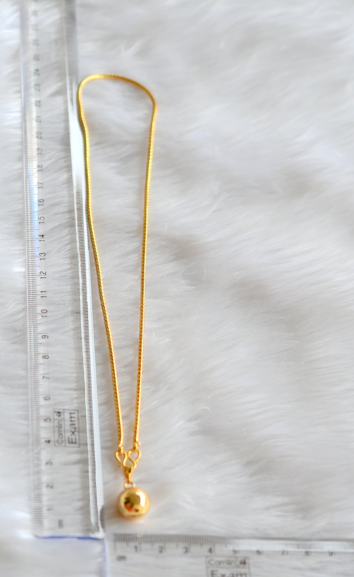 Gold tone 18 inches chain with ball pendant dj-43120