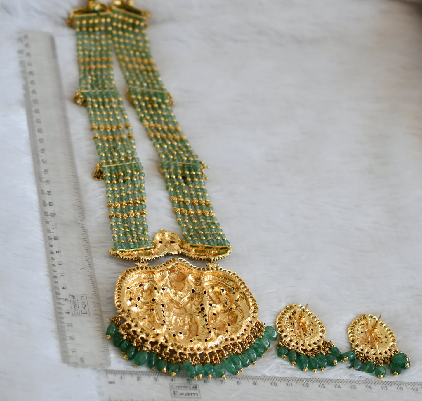 Antique gold tone kemp stone huge krishna pendant peacock green beaded haar set dj-50061