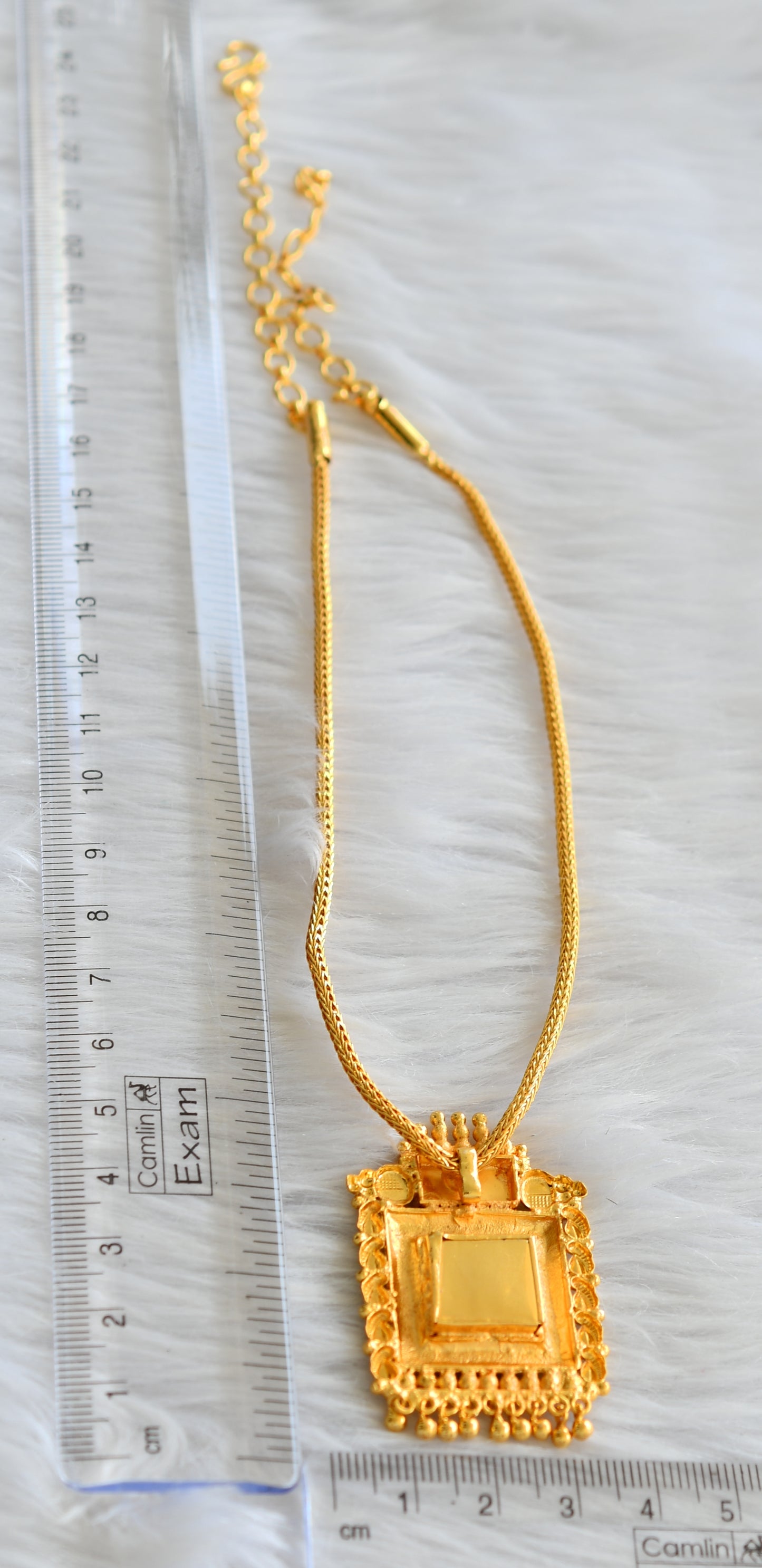 Gold tone pink-green square kerala style necklace dj-43250
