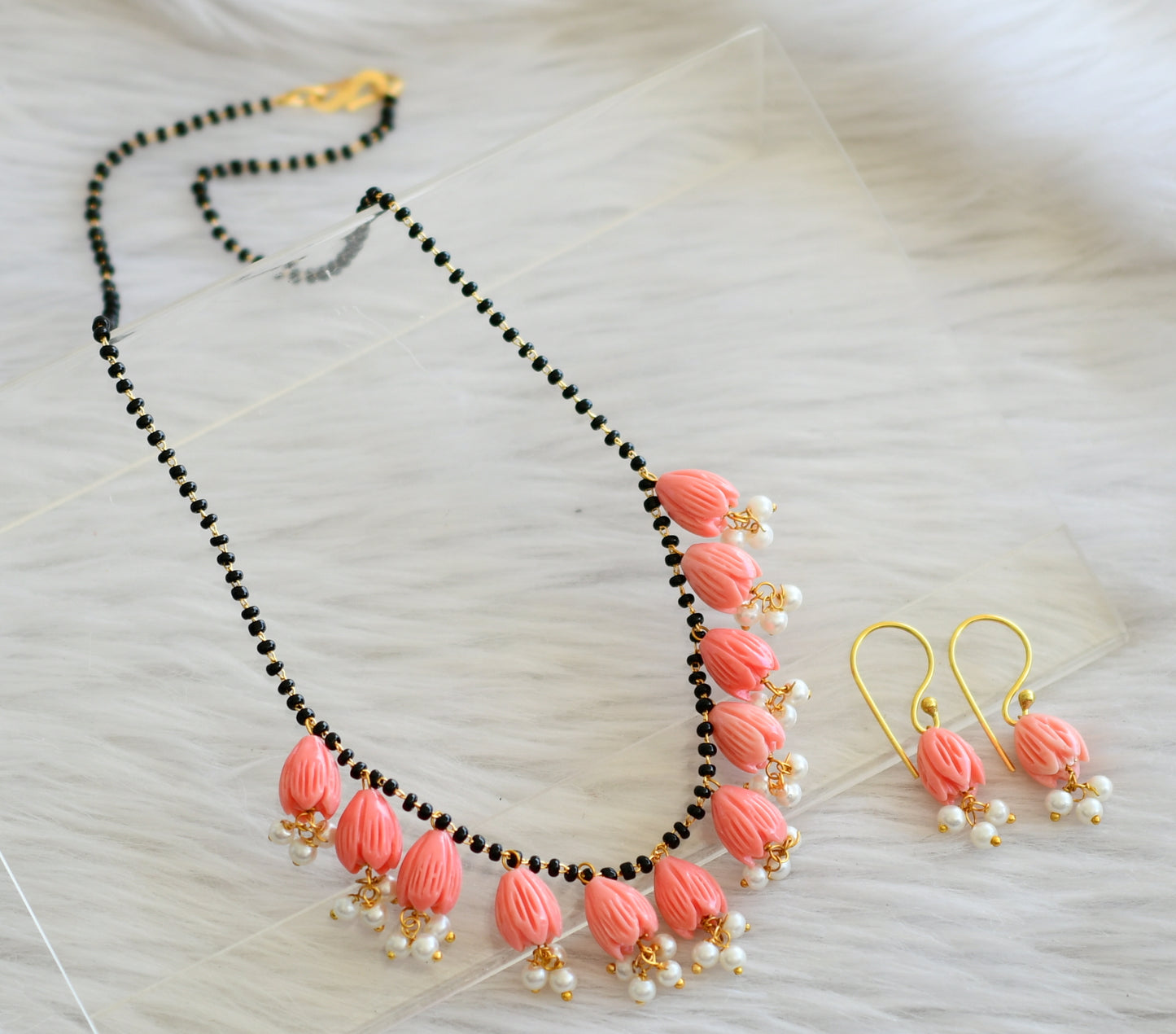 Gold tone baby pink-pearl cluster tulip beaded mangalsutra set dj-44822
