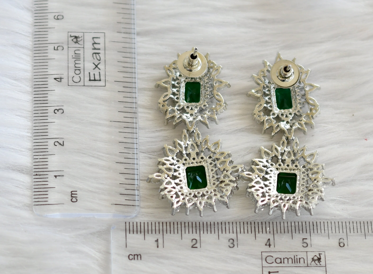 Silver tone green-white square stone earrings dj-44839