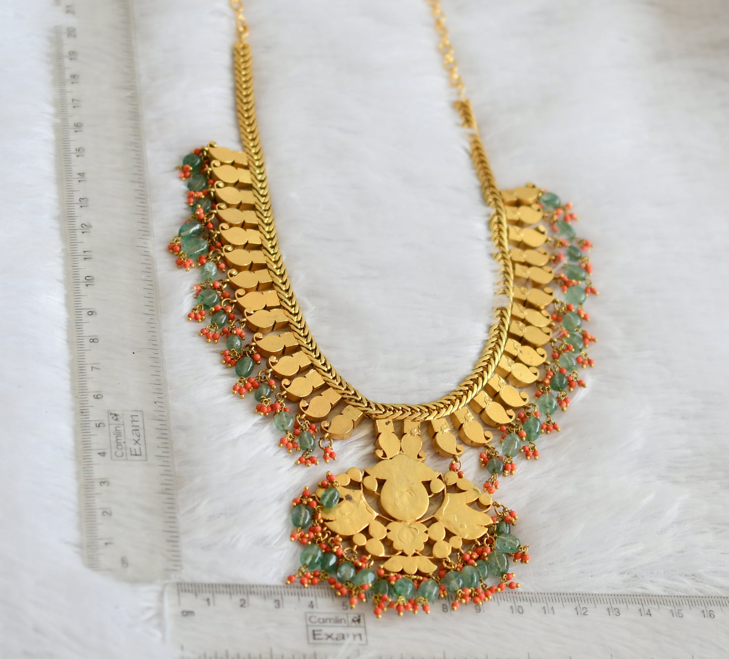 Matte finish carved coral-white kundan jadau green beaded mango necklace dj-50251