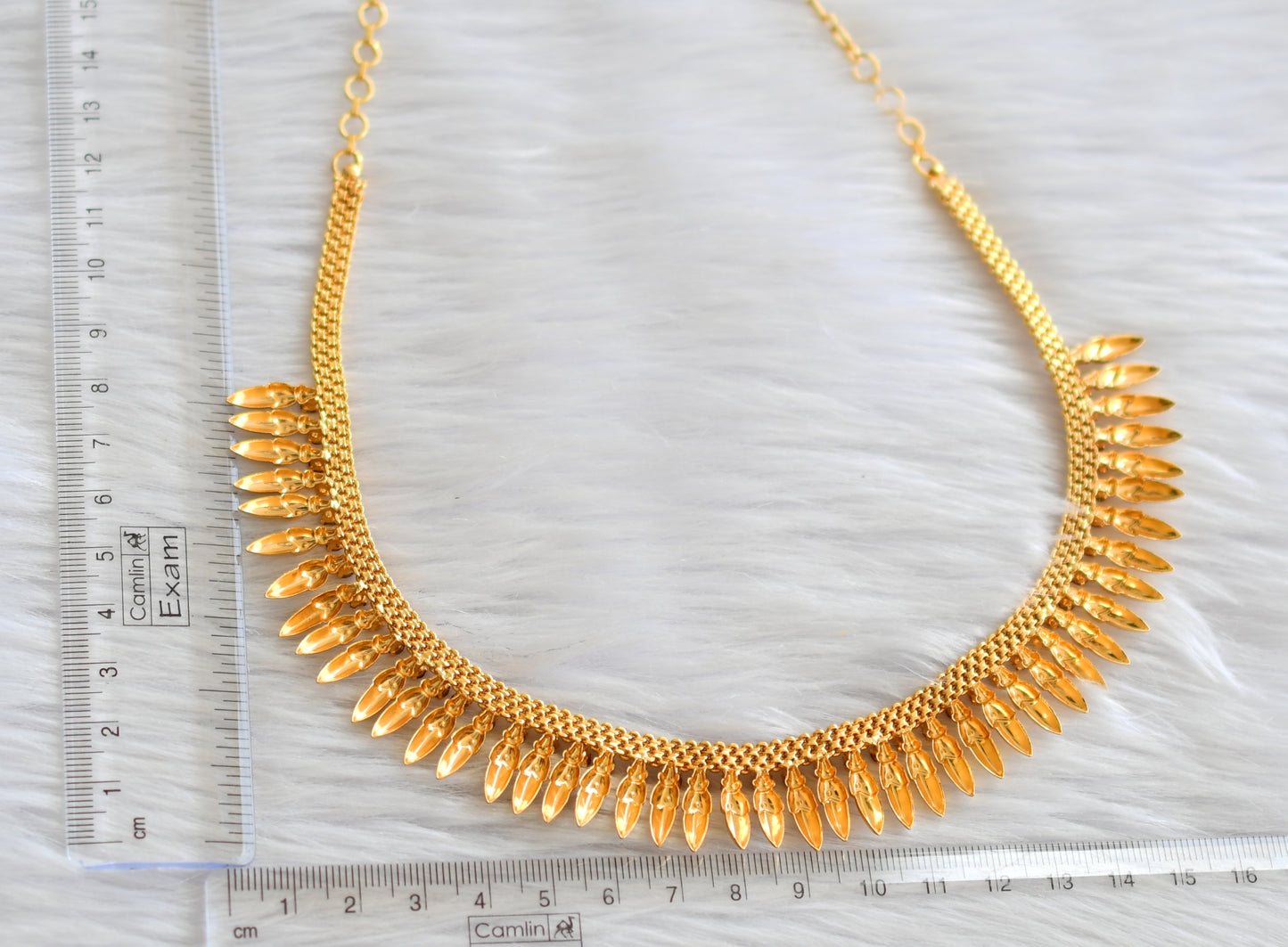 Gold tone kerala style pink stone pichi mottu necklace dj-43325