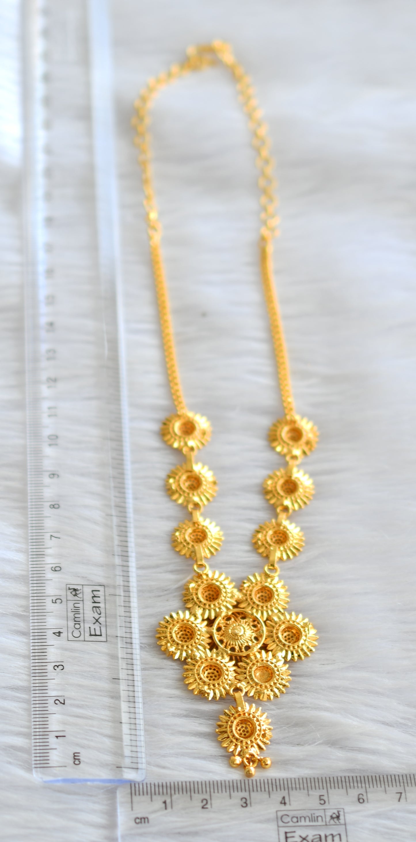 Matte gold tone kerala style cz white flower necklace dj-43335