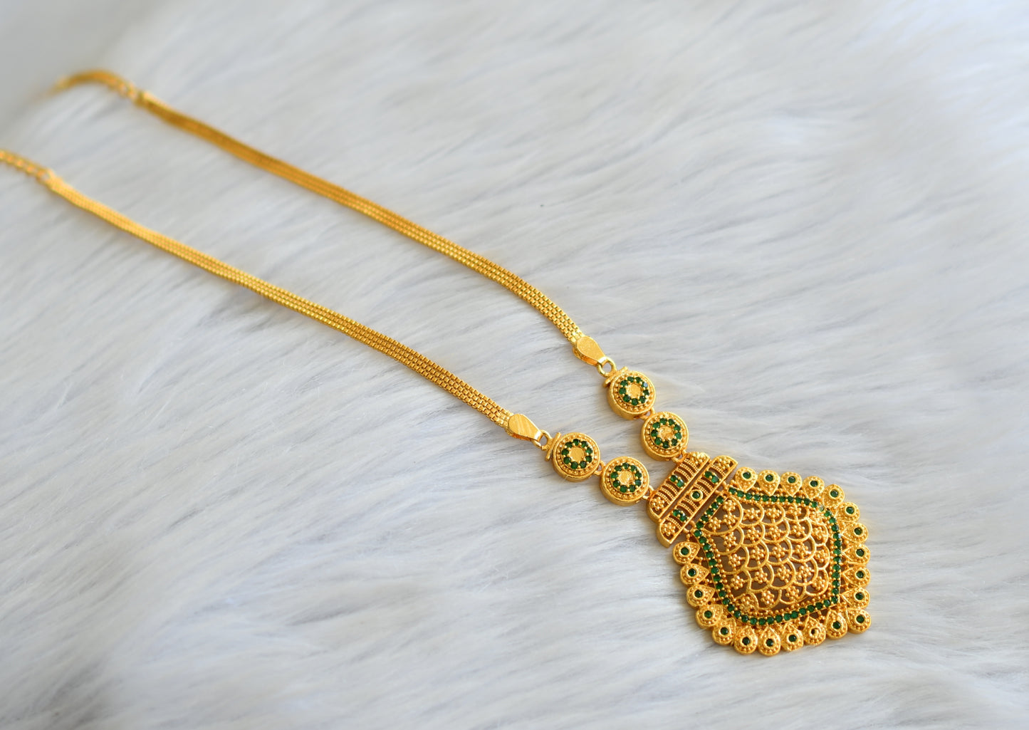 Gold tone green stone necklace dj-43345