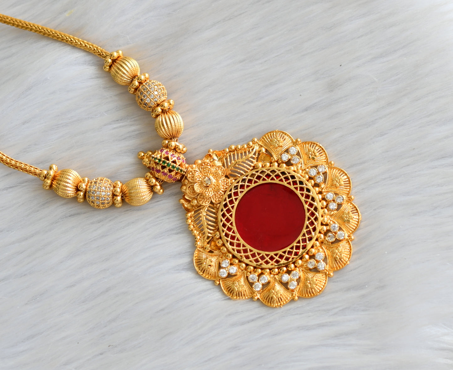 Gold tone white stone round red Kerala style kodi necklace dj-42091