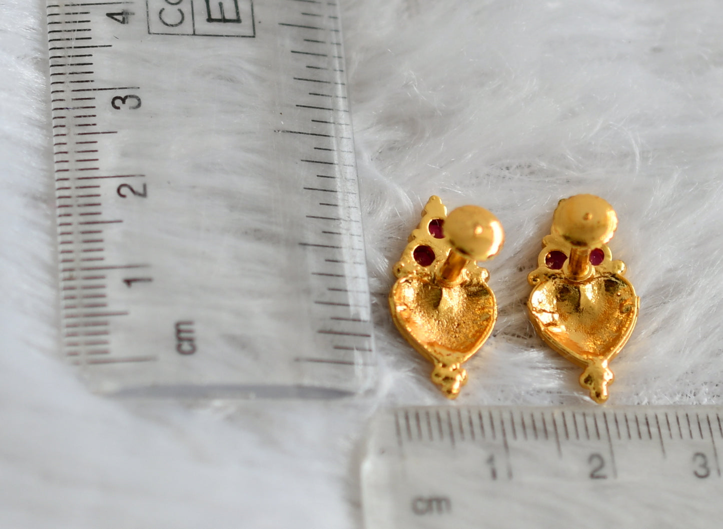 Gold tone pink stone heart earrings dj-48271