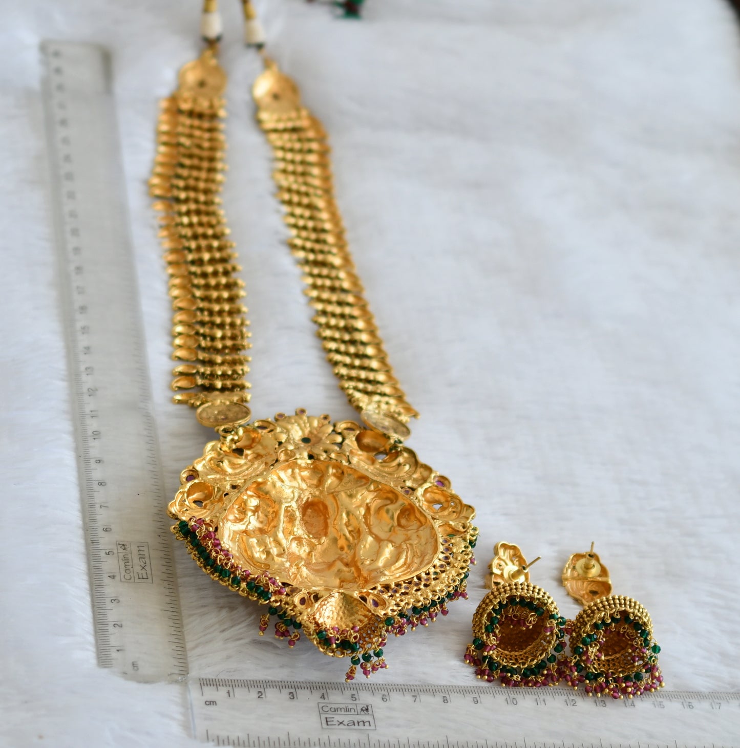 Matte finish kemp-green lakshmi peacock mango short haar set dj-50327