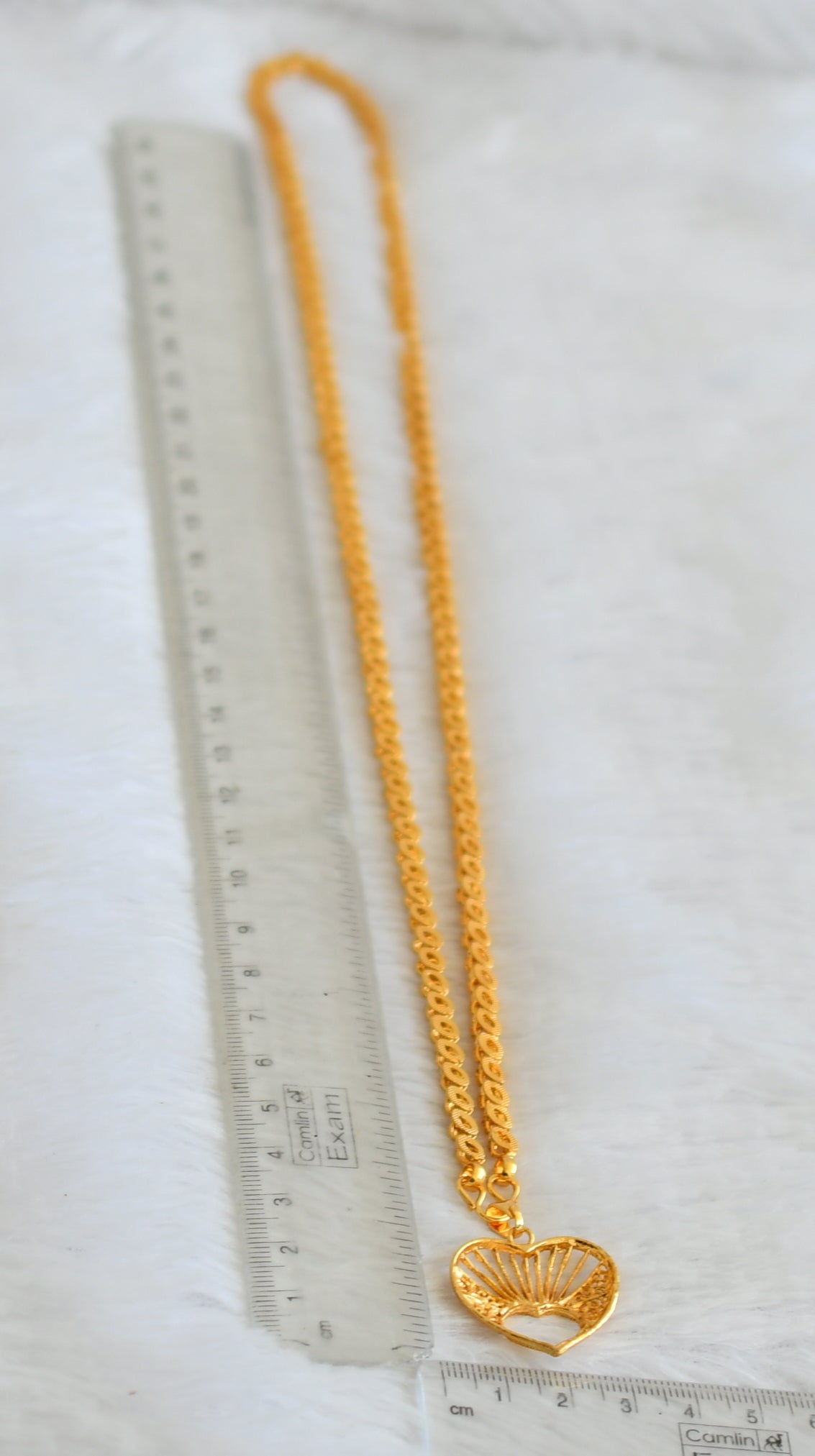 Gold tone 24 inches chain with heart pendant dj-50335