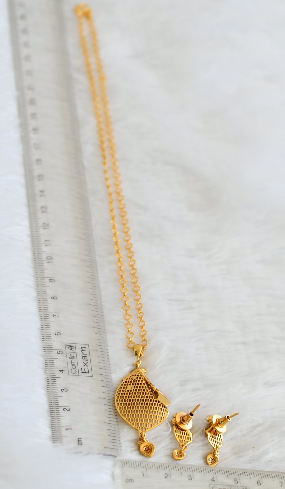 Antique gold tone 18 inches chain with cz white flower pendant set dj-50367