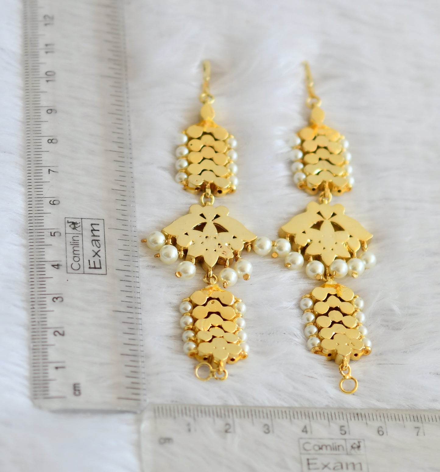 Gold tone precious kemp-green pearl ear Side chain DJ20481