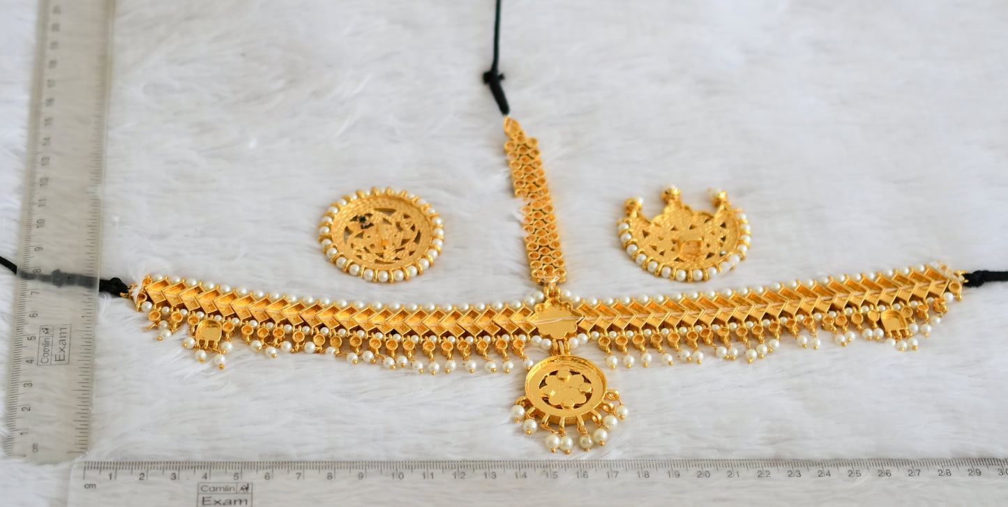 Gold tone kemp-green-white pearl bead maang tikka dj-50390