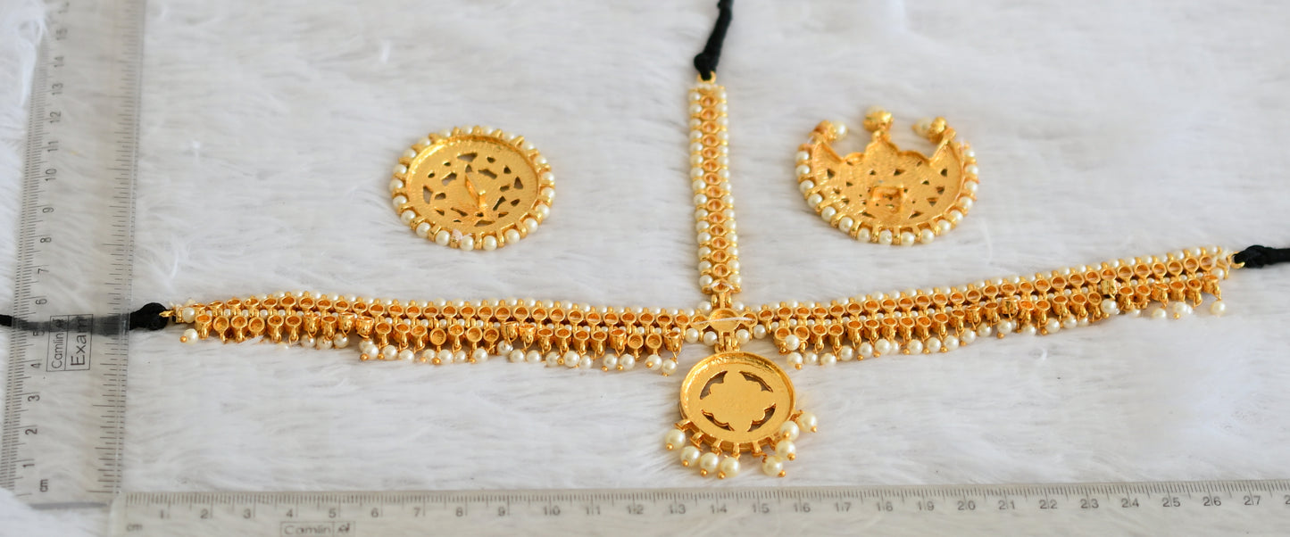 Gold tone kemp-green pearl bead maang tikka dj-50391